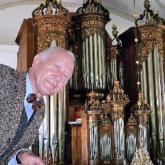 Orgel mit Hans-Jürgen Rumpf, Vorsitzender Kirchenförderverein